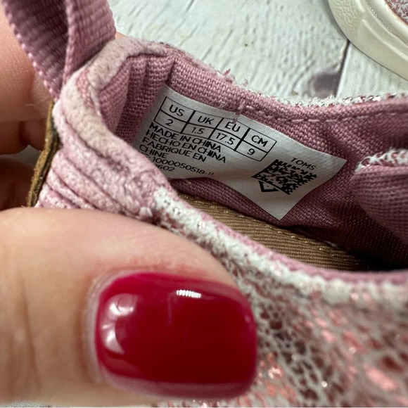 toms baby infant pink iridescent infant sneakers shoes with hook and loop sz 2 - Picture 6 of 8